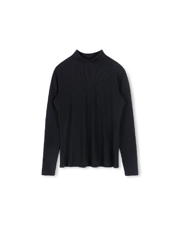 Daisy Ribbed Turtleneck